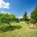 Pear Trees By Interhome Prázdninový dům
